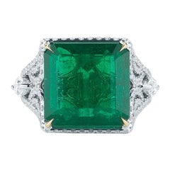 Bague carrée en émeraude