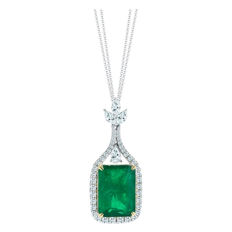 Emerald and Diamond Pendant For Sale at 1stDibs