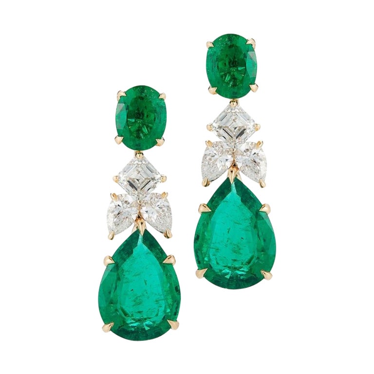 Reign Emerald Earrings For Sale