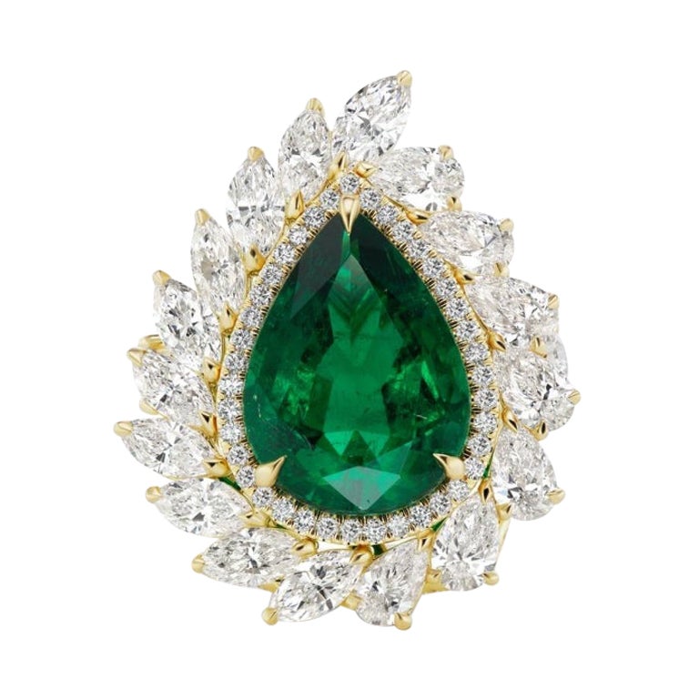 Pear Shape Emerald and Diamond Ring For Sale