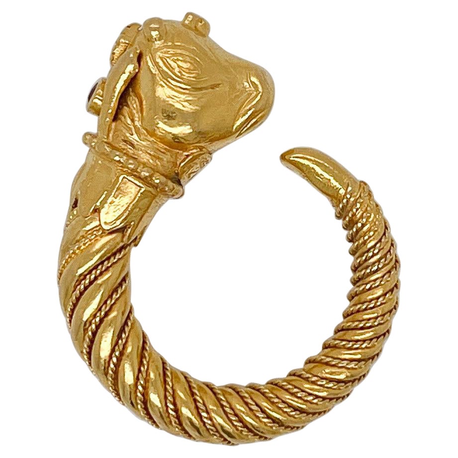 Lalaounis, bague tête de taureau néo-grec en or 18 carats et améthyste 