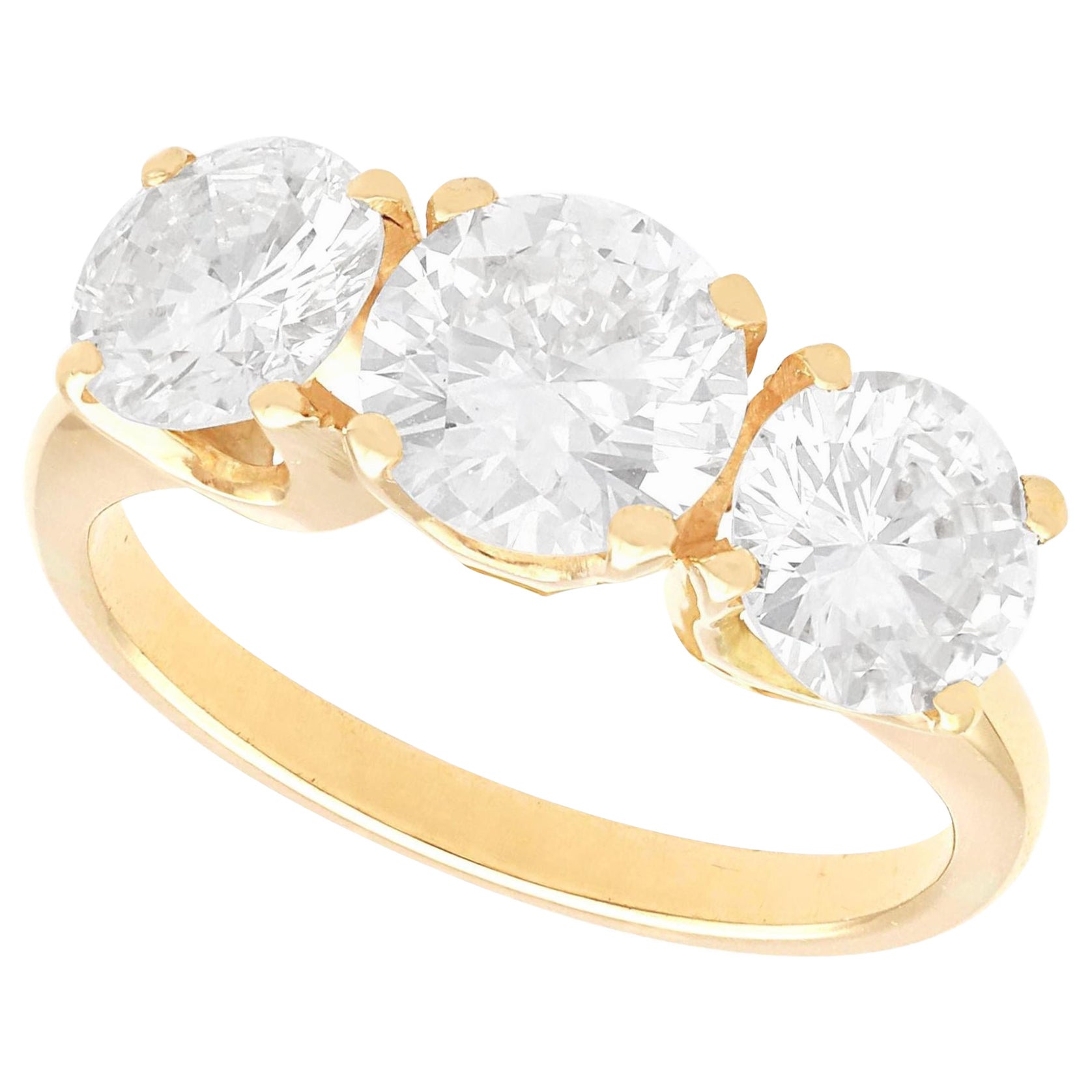 Vintage 3.49 Carat Diamond and Yellow Gold Trilogy Ring