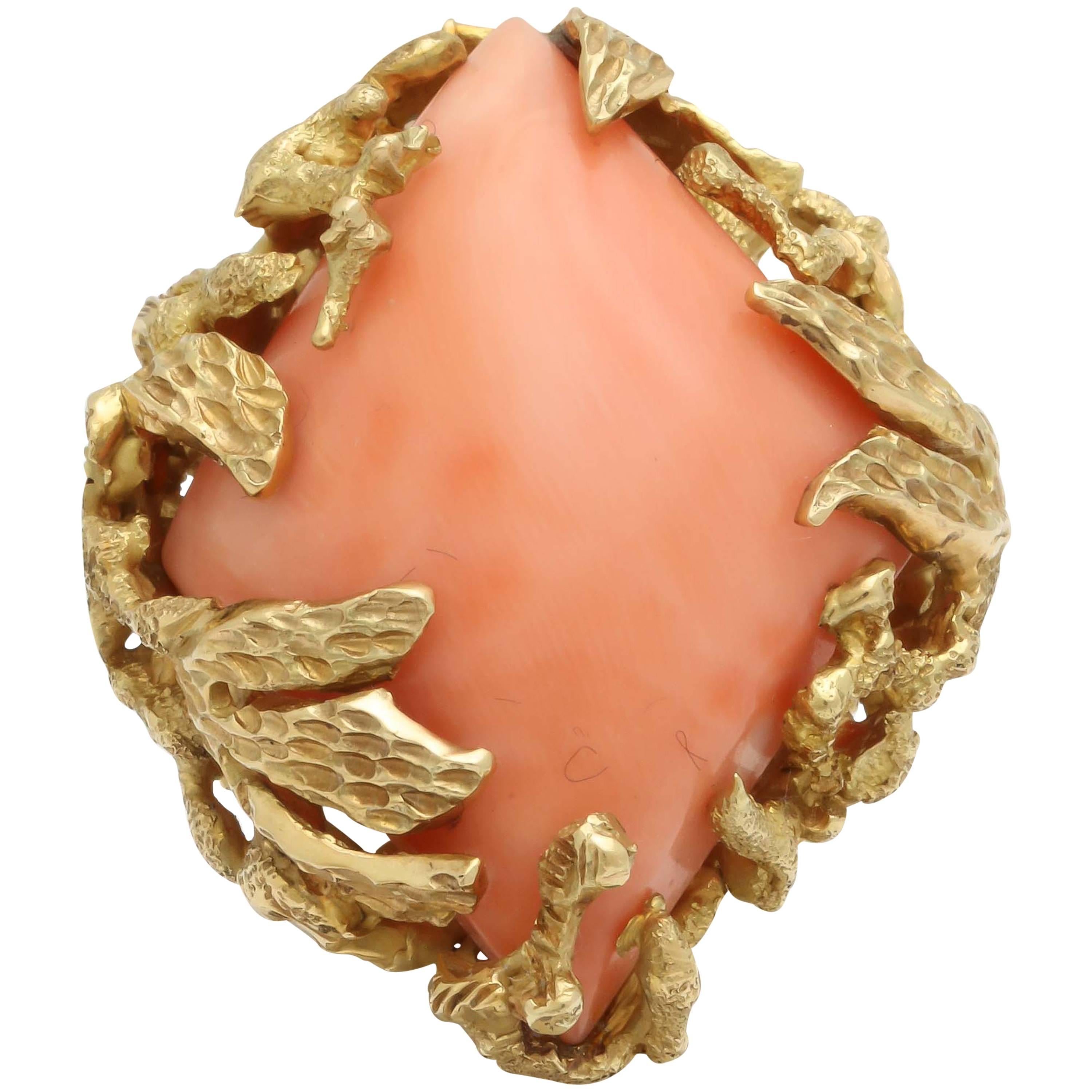 1970s Large Angel Skin Coral Gold Nugget and Branch Design Ring