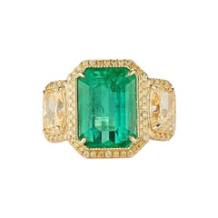 No Oil Colombian Emerald and Diamond Ring