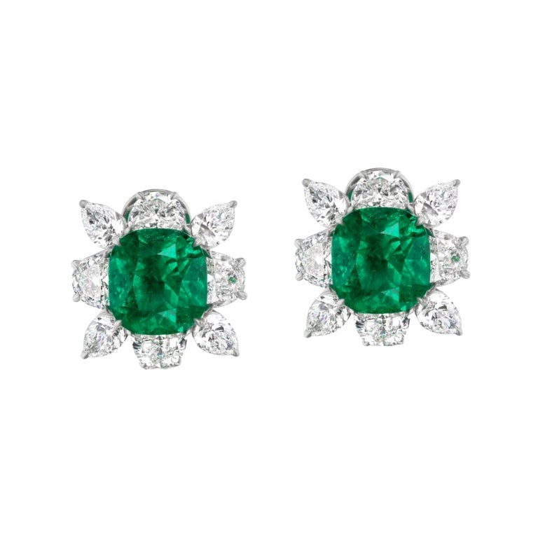 Colombian Emerald and Diamond Earring For Sale