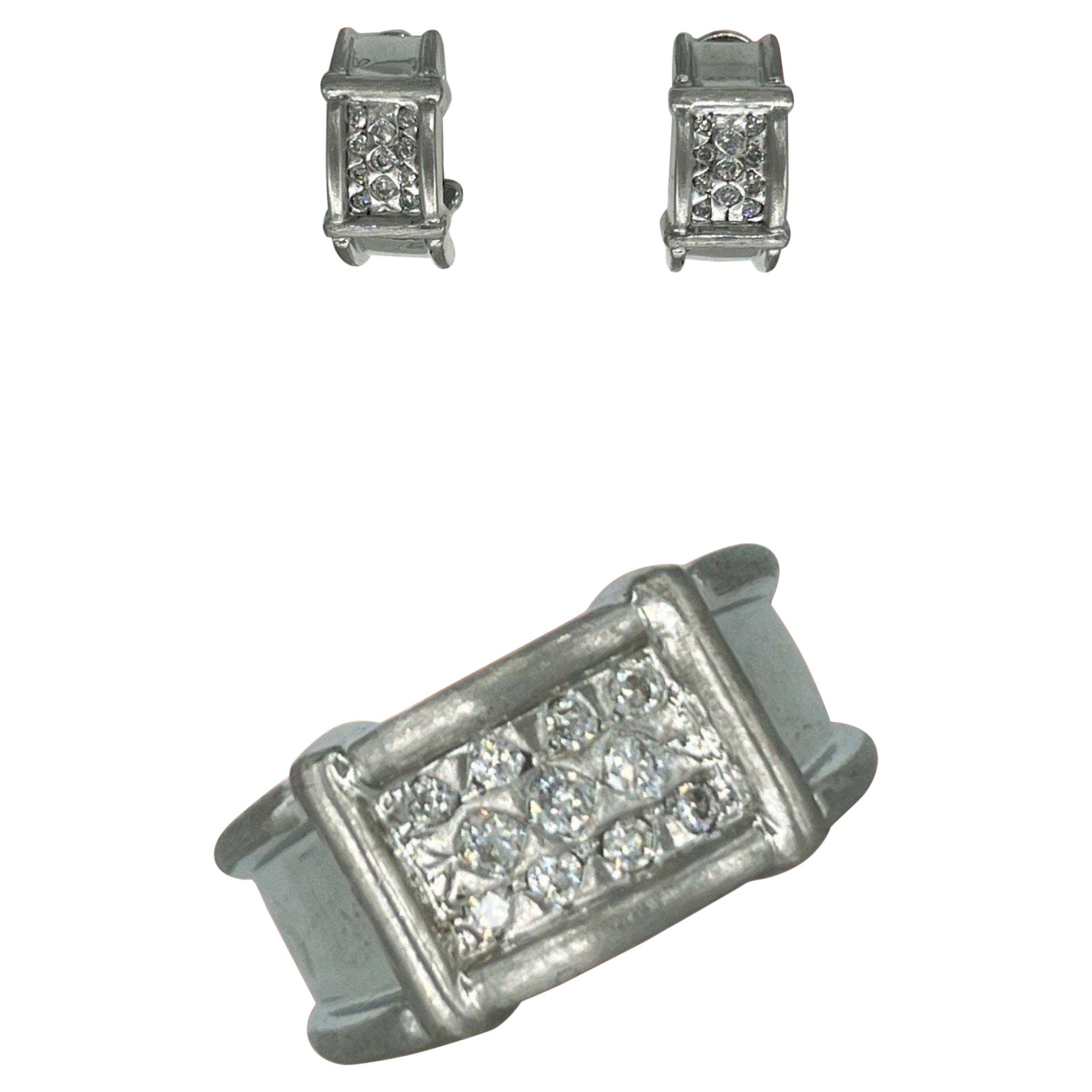 Vintage Designer Matching 0.84 Carat Diamonds Clip Earrings and Ring Set For Sale