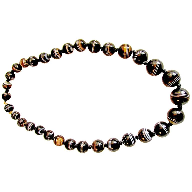 Antique Banded Agate Bead Necklace For Sale at 1stDibs | agate beads