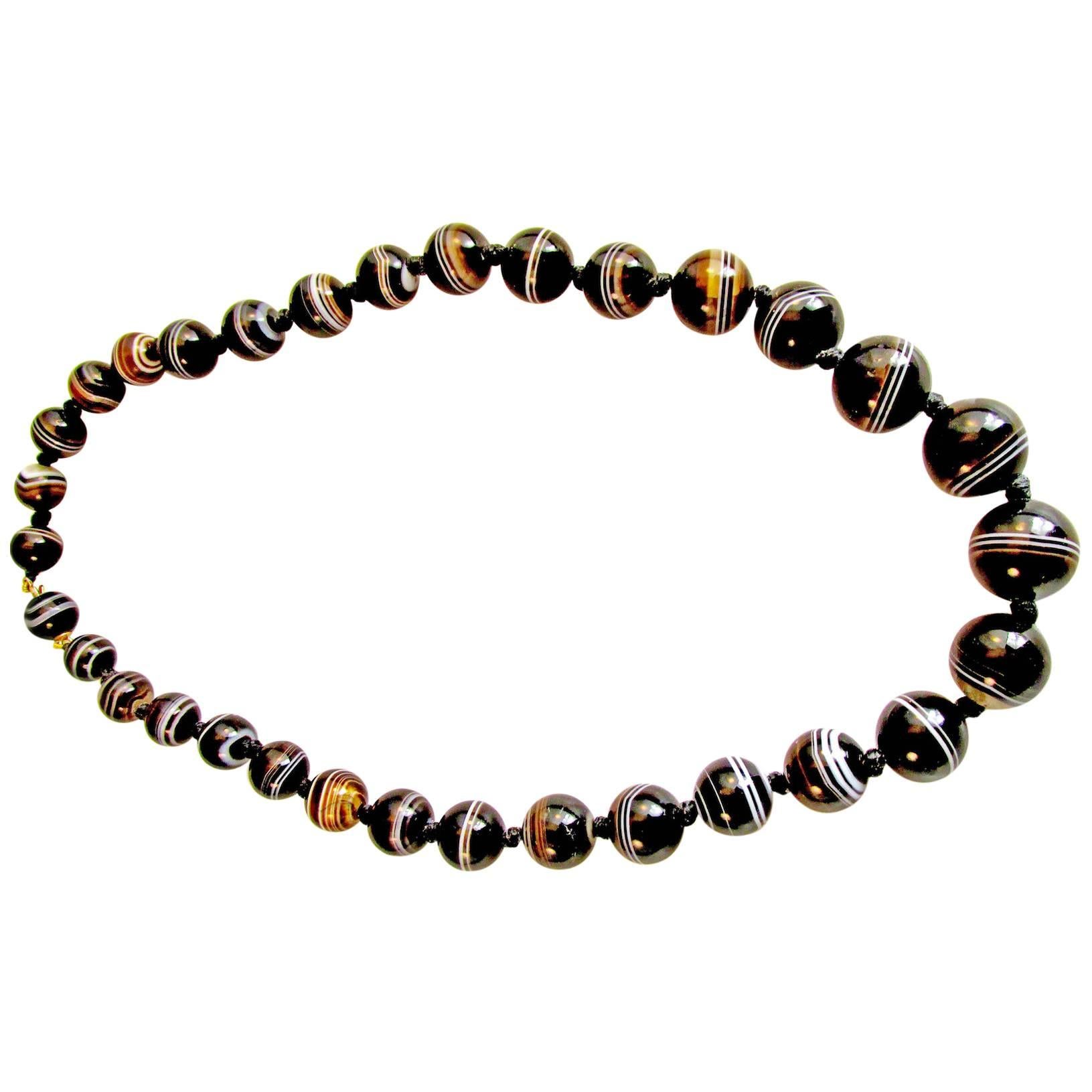 Antique Banded Agate Bead Necklace For Sale