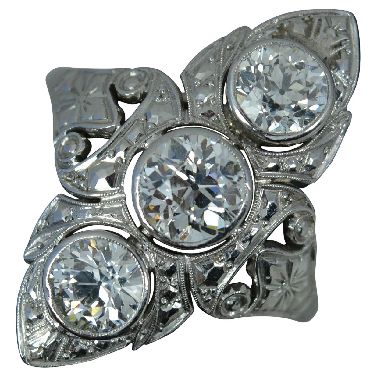 Beautiful Edwardian 2.1ct Old Cut Diamond and Platinum Trilogy Panel Ring