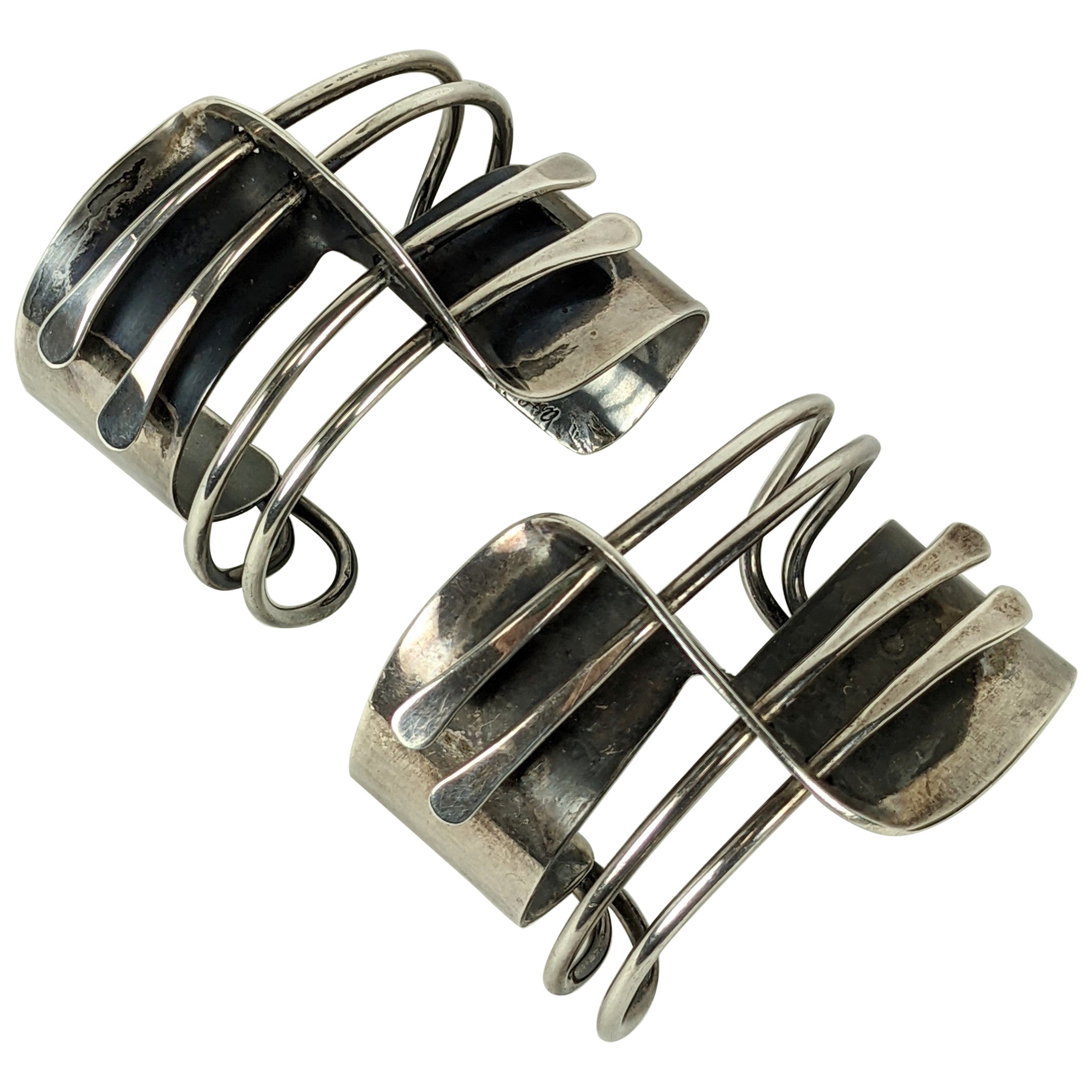 Pair of Iconic Art Smith Modernette Cuffs For Sale