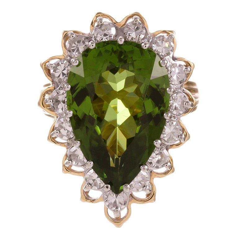 9.50 Carat Pear Shaped Peridot Diamond Cluster Ring For Sale