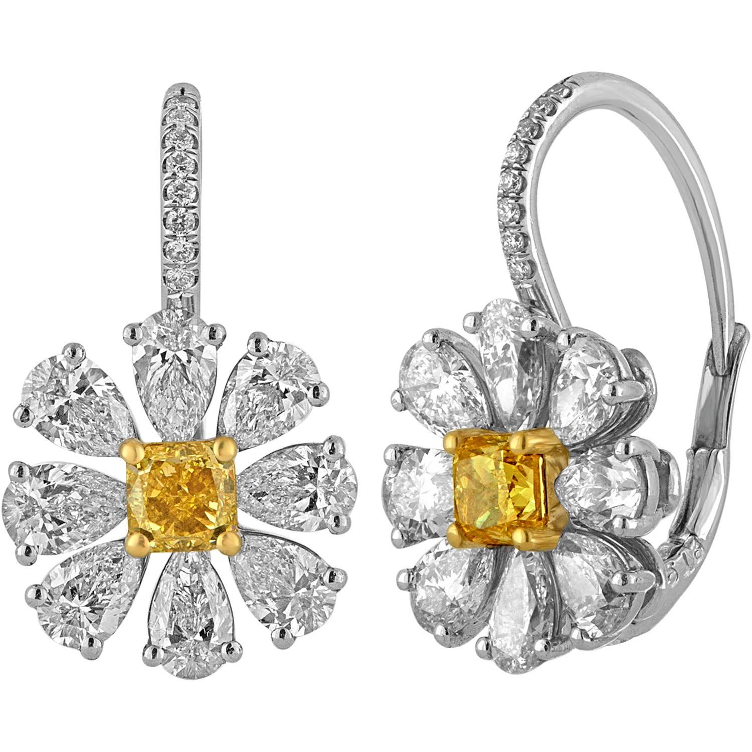 4.12 Carat Yellow And White Diamonds Platinum Gold Daisy Earrings