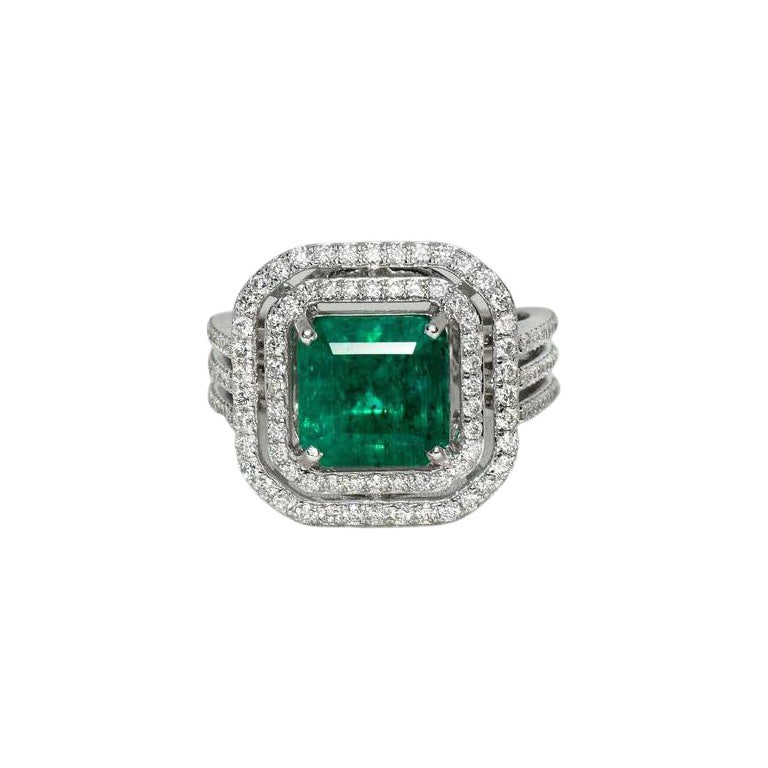 IGI Certified 3.04 Ct Emerald Diamond Antique Art Deco Style Engagement Ring For Sale