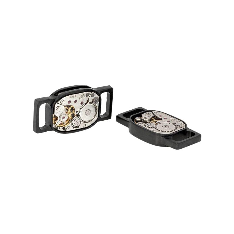 Uhrenwerk Tonneau Schuhglieder aus gebürstetem schwarzem IP-Stahl im Angebot