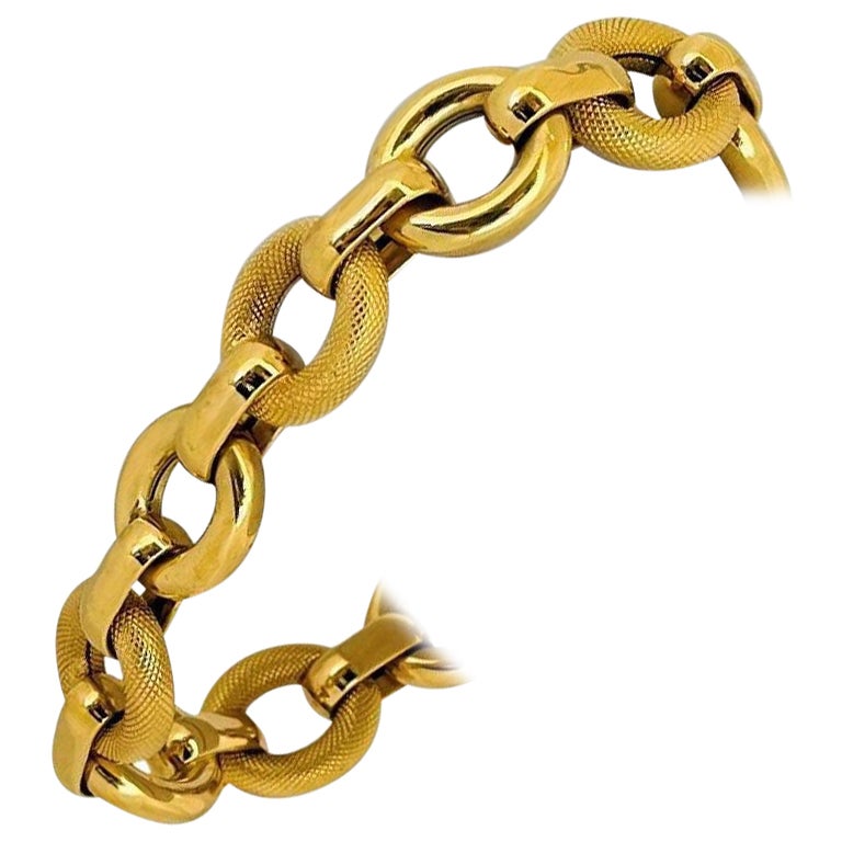18 Karat Yellow Gold Italian Hollow Link Bracelet For Sale at 1stDibs