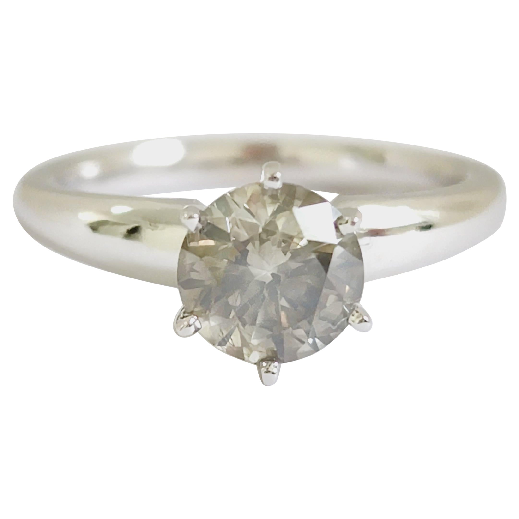 Bague solitaire en or blanc 14 carats avec diamants de couleur ronde de 1,29 carat