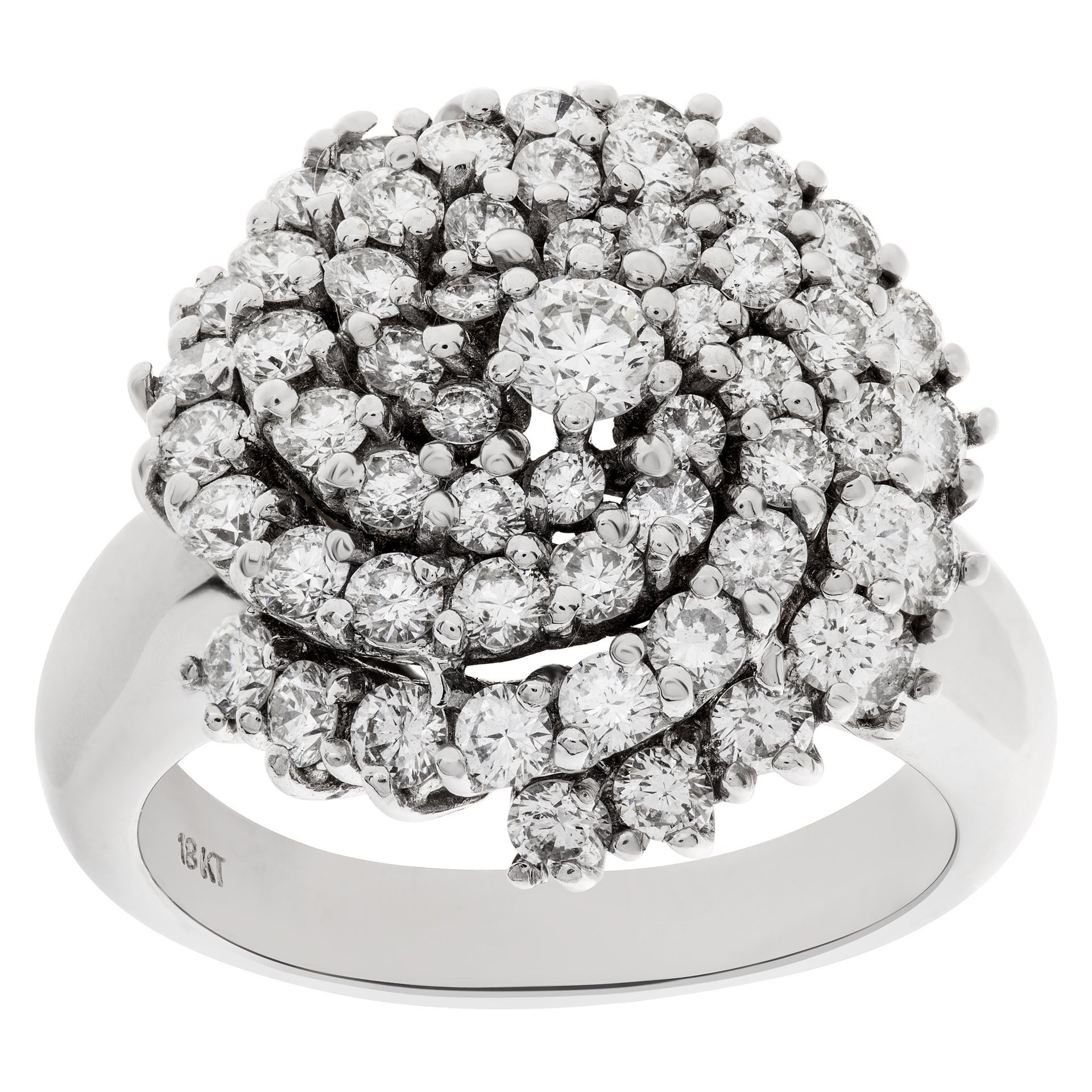 Diamond Ring in 18k White Gold, 3.20 Carats in Cluster Diamonds For Sale
