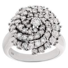 Vintage Diamond Ring in 18k White Gold, 3.20 Carats in Cluster Diamonds