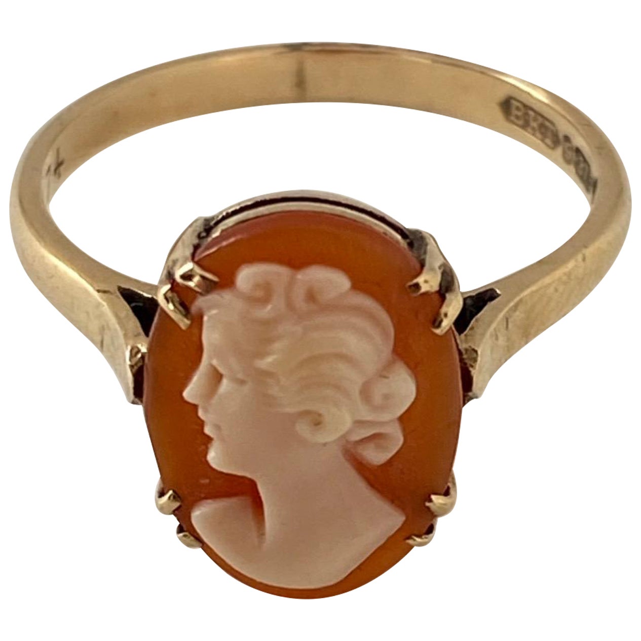 9 Karat Gold Cameo Ring For Sale