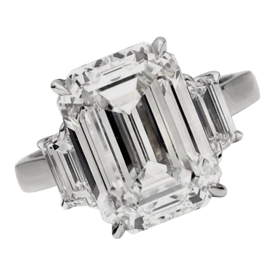 EXCEPTIONAL GIA Certified 3 Carat Emerald Cut Diamond Ring VVS For Sale