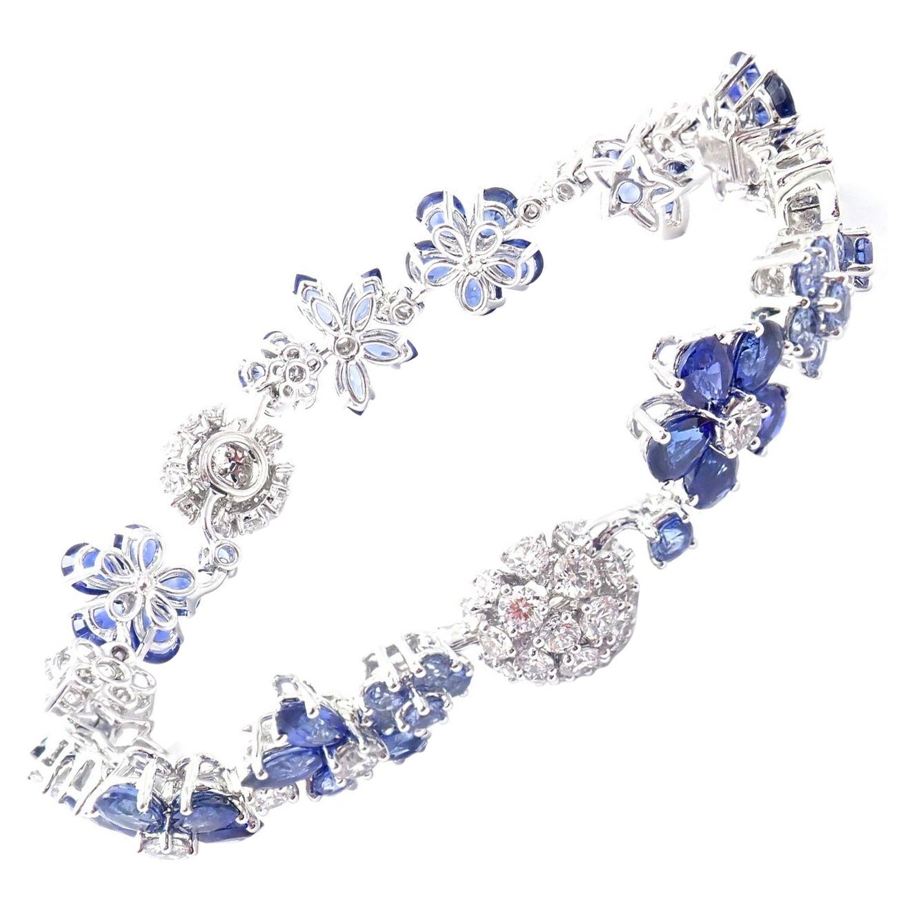 Van Cleef and Arpels Folie des prés Diamond Sapphire Flower White Gold  Bracelet at 1stDibs