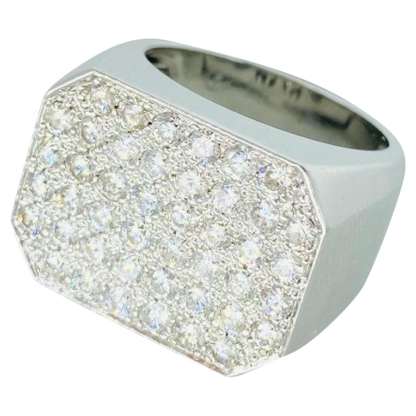 French Men’s 4.40 Carat Diamond Ring 18k White Gold For Sale