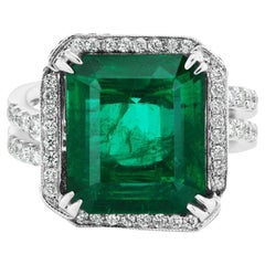 18k White Gold 8.18ct Emerald And 1.18ct Diamond Ring