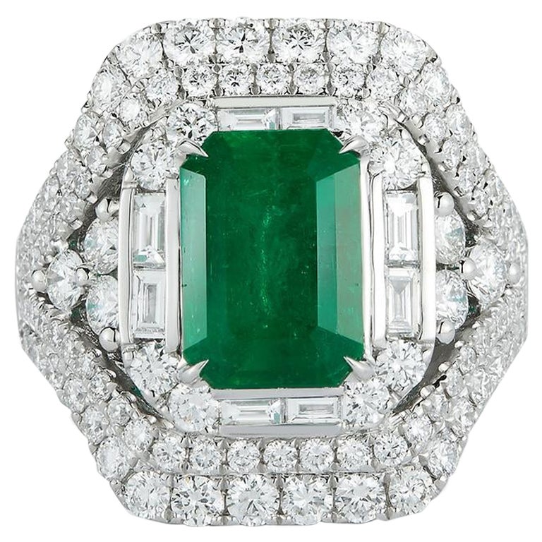 18k White Gold 2.83ct Colombian Emerald and 2.13ct Diamond Ring For Sale