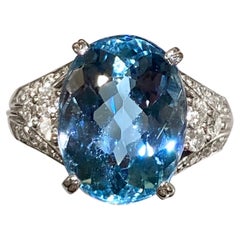 Vivid Blue Aquamarine 6.2 Ct and Diamond Ring in Platinum