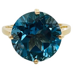 Grande bague en or jaune 10 carats avec grande topaze bleue de Londres, taille 7,5 (redimensionnable) avec évaluation
