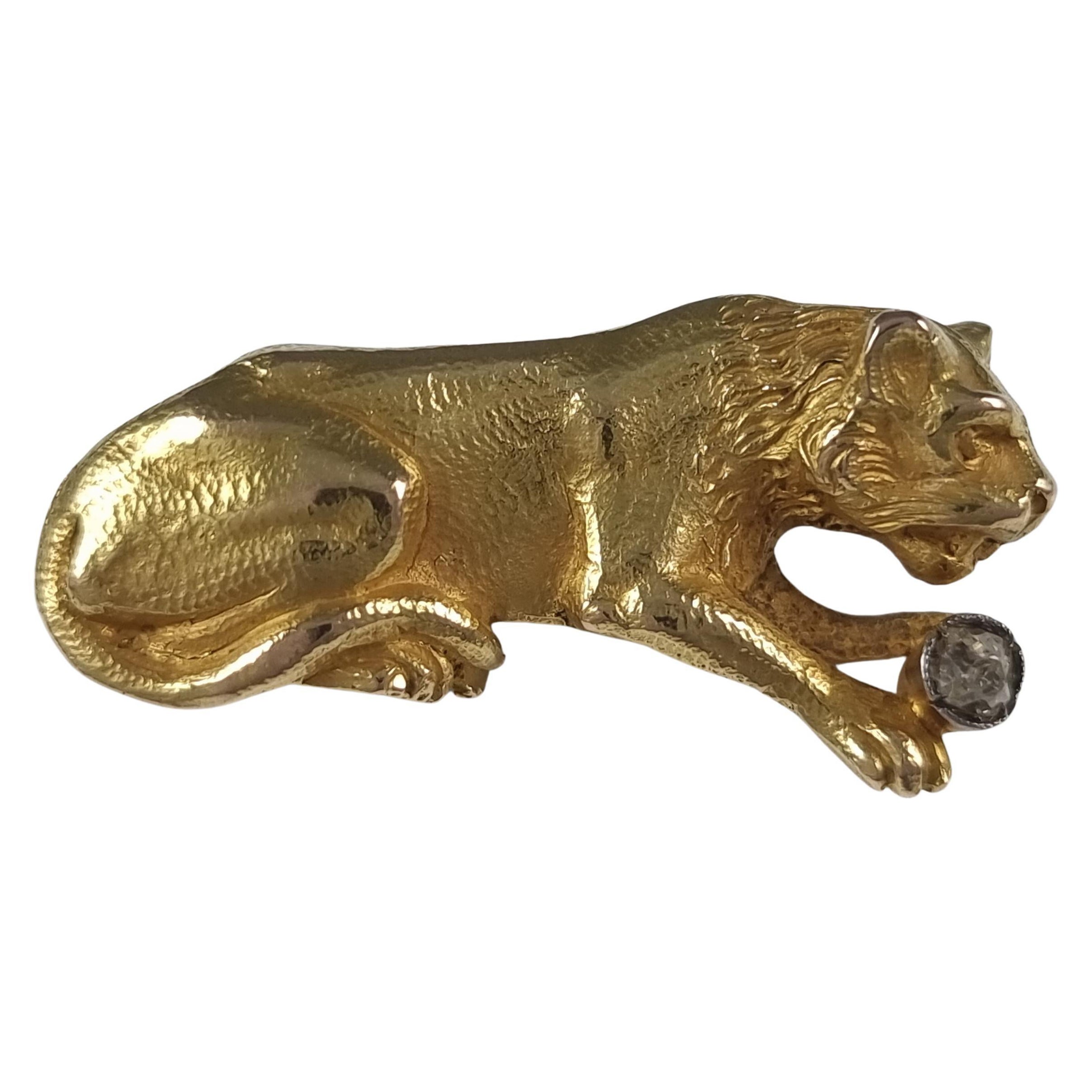 Viktorianische Löwenbrosche aus 18 Karat Gold mit Diamanten