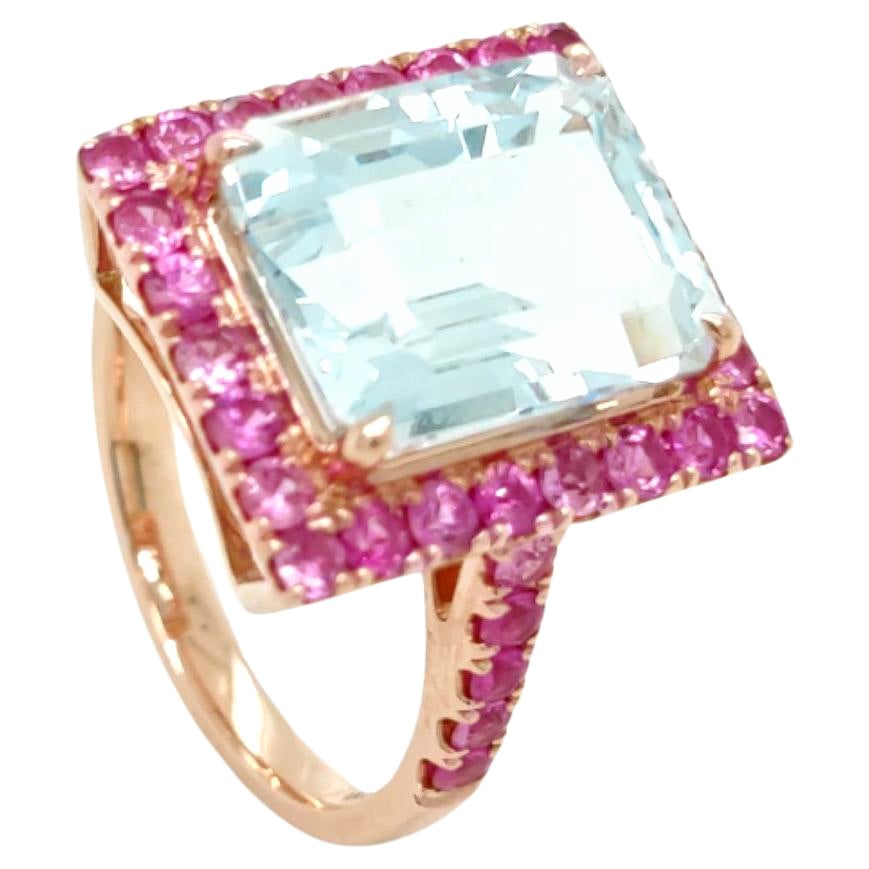 18K Rose Gold Delightful Pink Sapphire & Aquamarine Cocktail Ring For Sale