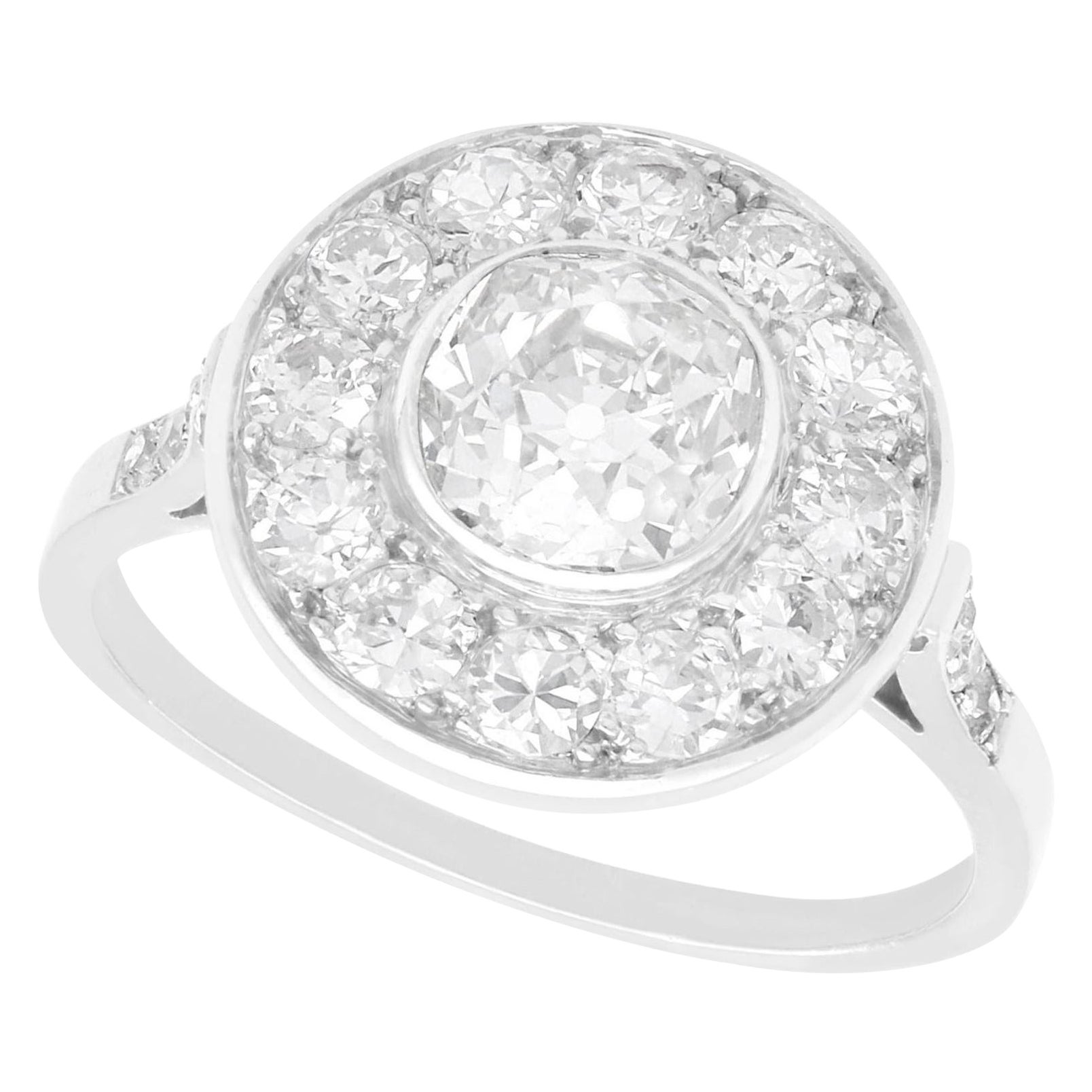 Bague grappe ancienne en platine avec diamants de 2,37 carats, c. 1930