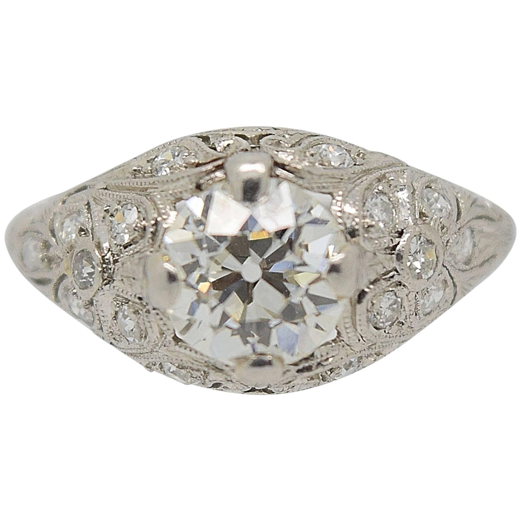 1920s Art Deco 1.20 Carat Diamond Platinum Engagement Ring For Sale