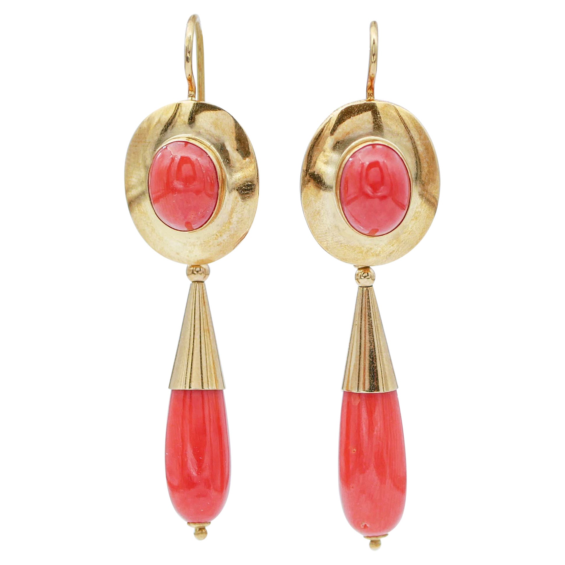 1830s Coral Cameo 18 Karat Yellow Gold Dangle Earrings For Sale at 1stDibs