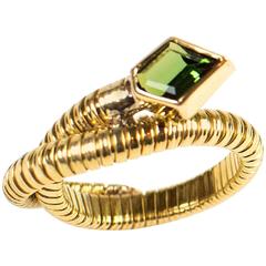Vintage  Green Tourmaline in Flexible 18Kt Yellow Gold Ring