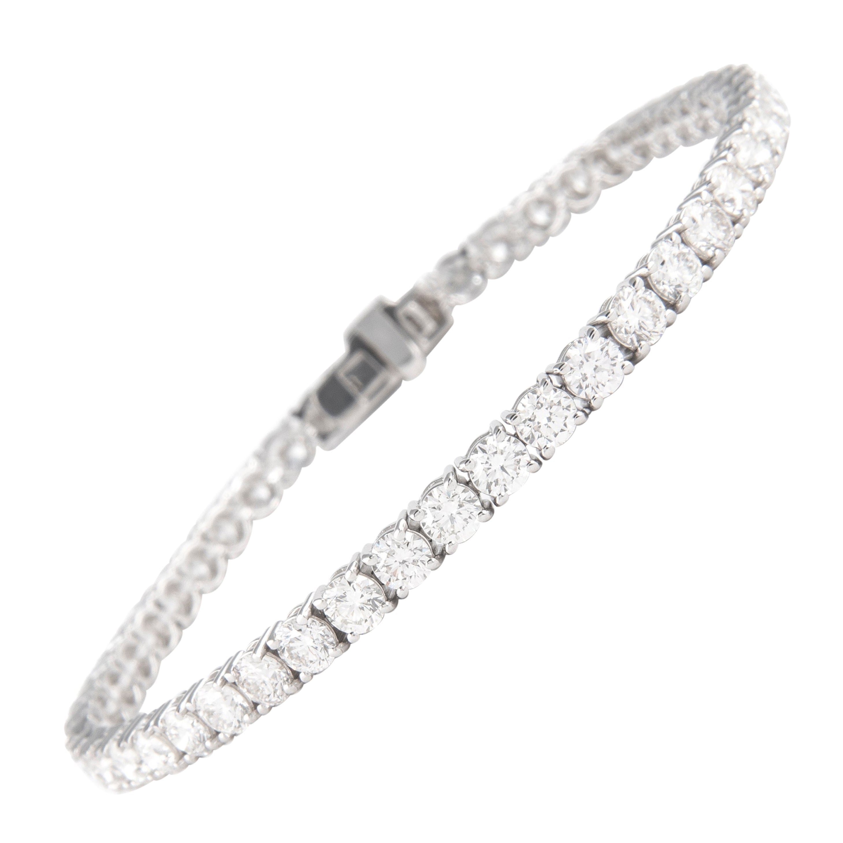 White Gold Emerald Cut Tennis Bracelet, 14.74 Carat For Sale at 1stDibs