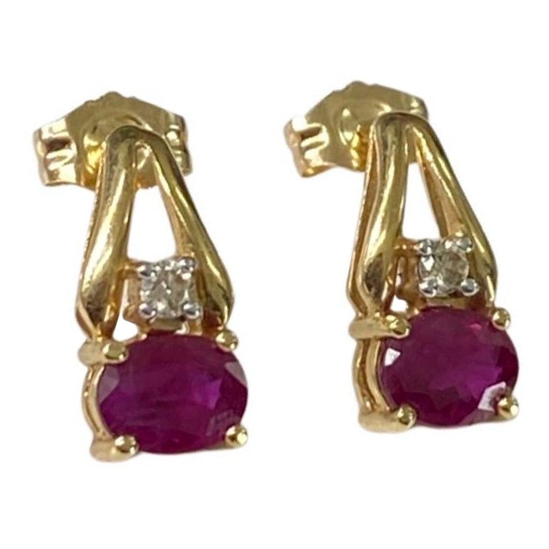Vintage 0.80 Carat Ruby and Diamonds Stud Earrings 14k Gold Mexico For Sale