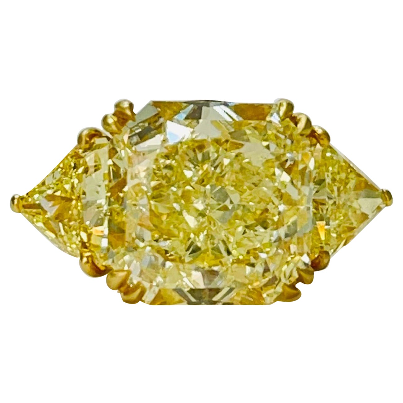 Harry Winston 10.01 Carat GIA Fancy Yellow Radiant Cut Diamond Ring at