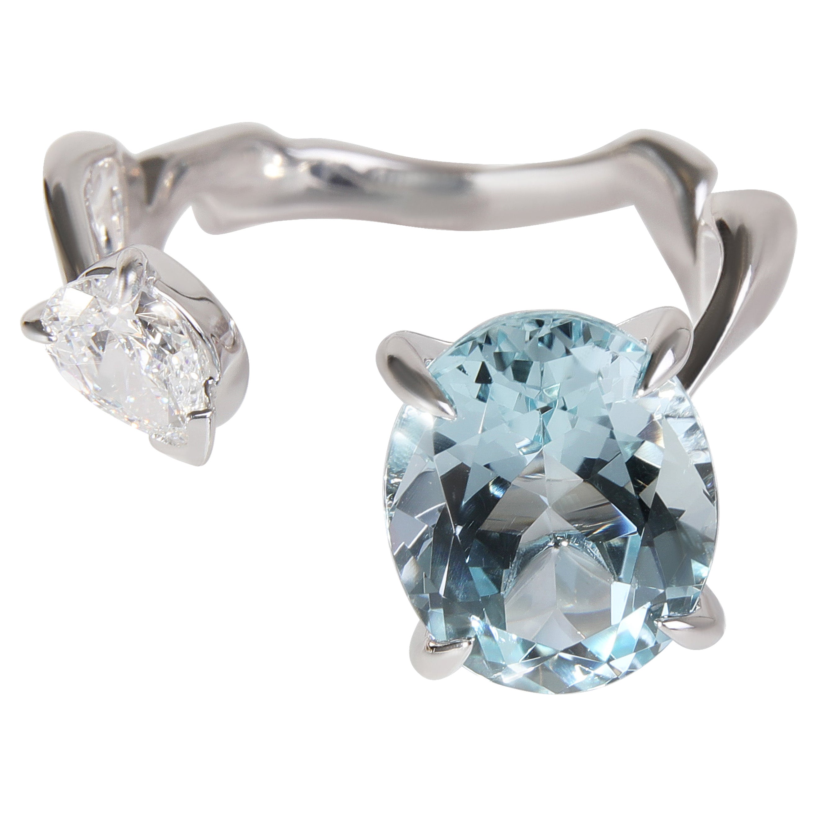 Dior Diorama Precieuse Diamond Aquamarine Ring in 18k White Gold D VS1 0.33 CTW For Sale