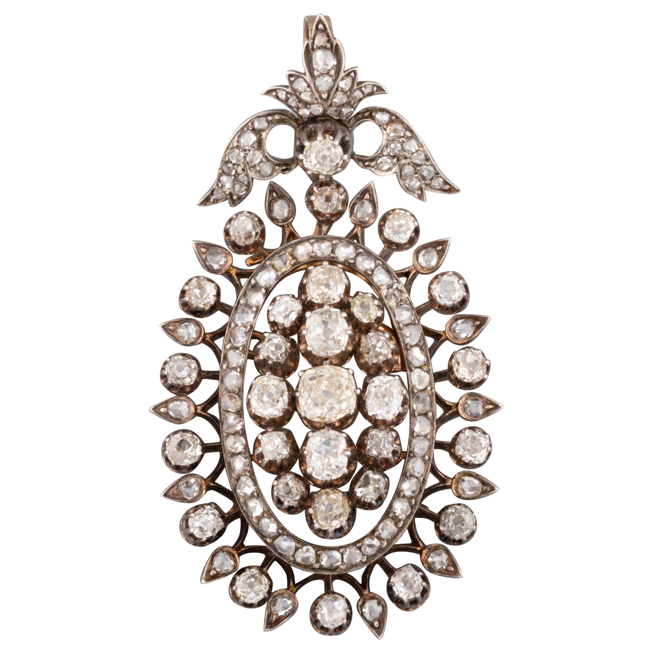 19th Century Gold and 5 Carats Diamonds Pendant For Sale