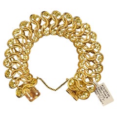 Vintage Chunky Intricate 18 karat Gold Bracelet 7 inches Long