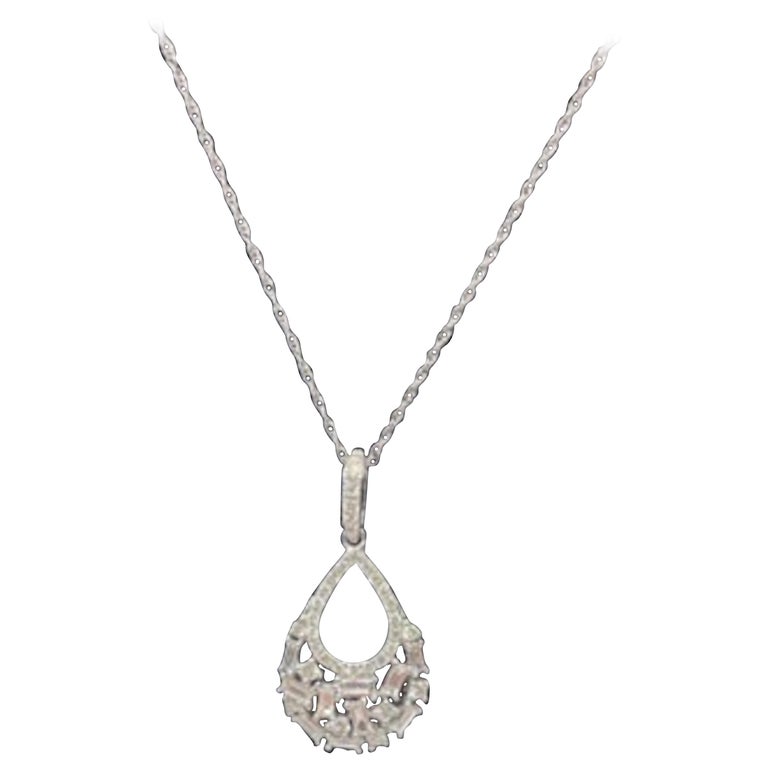 14k White Gold Diamond Necklace Pendant For Sale at 1stDibs