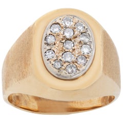 Vintage 14k gold Pave diamond signet ring. 0.35 cts in diamonds.