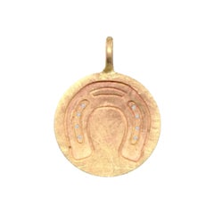 'Horseshoe' 18K Gold Pendant