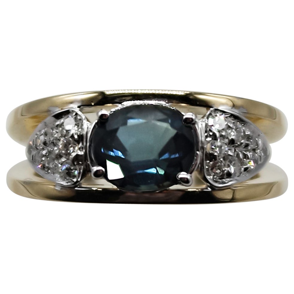 1 Carat Natural Sapphire with 0.12 Carat Diamonds on 18 Karat Gold Ring