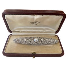 Art Deco Pearl and Diamond Platinum Brooch 
