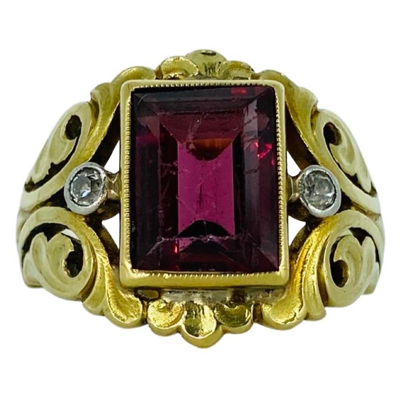 Vintage Men's 4.20 Carat Tourmaline and Single Cut Diamonds Royal Signet Ring For Sale