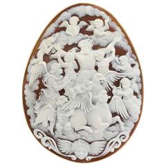 Amedeo "Museo" Cameo Brooch and Pendant in 18Kt Gold