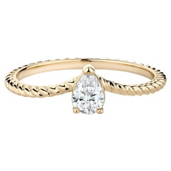 Ecksand 18k Yellow Gold Curved Tresses Ring with Diamond